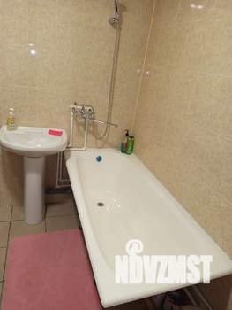 1-к квартира, посуточно, 32м2, 4/9 этаж