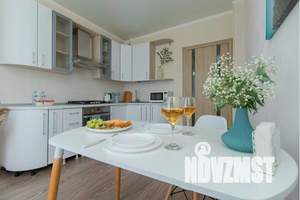 2-к квартира, посуточно, 68м2, 1/9 этаж