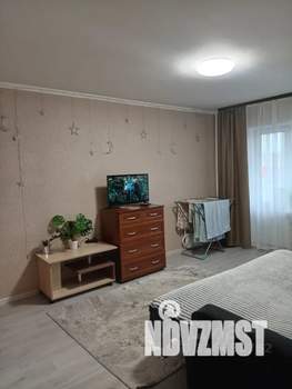 1-к квартира, посуточно, 37м2, 1/10 этаж