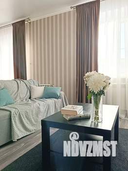 Студия квартира, посуточно, 40м2, 9/10 этаж