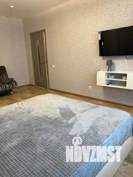 1-к квартира, посуточно, 38м2, 4/8 этаж