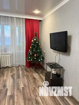 1-к квартира, посуточно, 38м2, 1/10 этаж