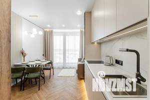 1-к квартира, посуточно, 42м2, 15/16 этаж