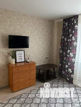 1-к квартира, посуточно, 42м2, 1/10 этаж