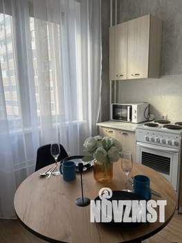 1-к квартира, посуточно, 44м2, 3/10 этаж