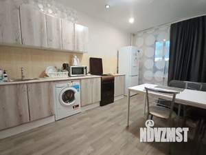 1-к квартира, посуточно, 44м2, 6/10 этаж