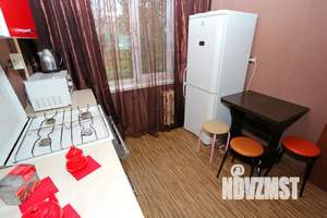 1-к квартира, посуточно, 31м2, 1/5 этаж