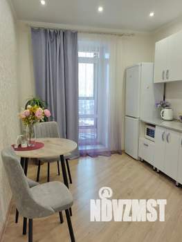 1-к квартира, посуточно, 40м2, 13/17 этаж