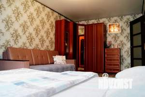 1-к квартира, посуточно, 40м2, 7/10 этаж