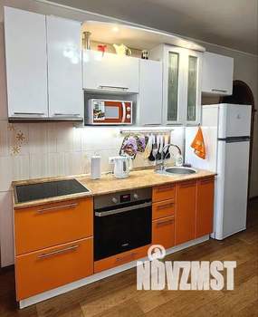 Студия квартира, посуточно, 37м2, 10/10 этаж