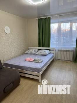 1-к квартира, посуточно, 35м2, 1/9 этаж