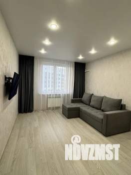 1-к квартира, посуточно, 40м2, 15/17 этаж