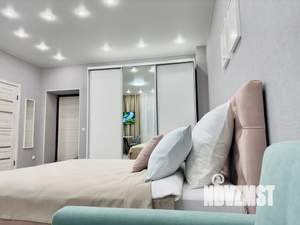 Студия квартира, посуточно, 40м2, 7/15 этаж