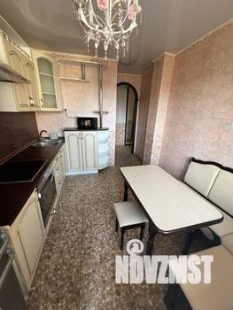 1-к квартира, посуточно, 40м2, 8/10 этаж