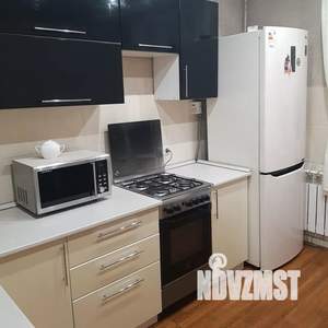 1-к квартира, посуточно, 33м2, 9/9 этаж