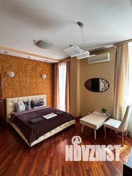 2-к квартира, посуточно, 55м2, 1/1 этаж