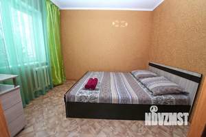3-к квартира, посуточно, 48м2, 2/5 этаж