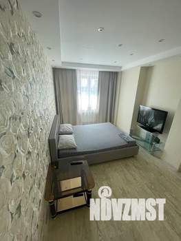 1-к квартира, посуточно, 38м2, 2/9 этаж