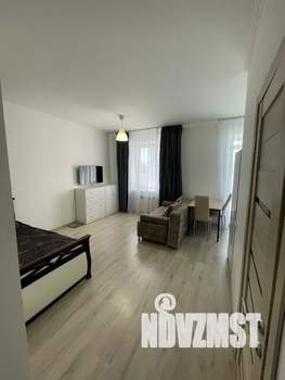 Студия квартира, посуточно, 35м2, 4/12 этаж