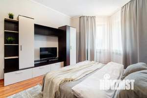 1-к квартира, посуточно, 42м2, 4/10 этаж