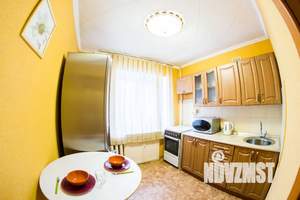 1-к квартира, посуточно, 35м2, 3/5 этаж