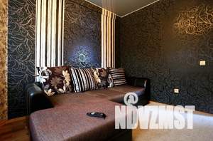 2-к квартира, посуточно, 57м2, 1/1 этаж