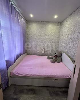 3-к квартира, на длительный срок, 42м2, 2/2 этаж