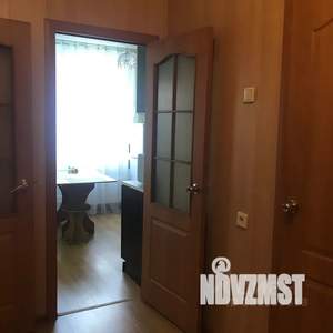 1-к квартира, посуточно, 36м2, 4/10 этаж