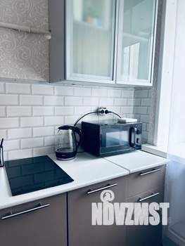 2-к квартира, посуточно, 45м2, 5/5 этаж