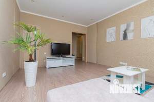 2-к квартира, посуточно, 68м2, 1/9 этаж