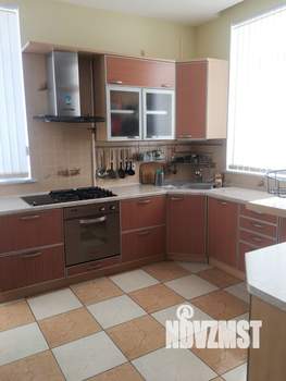 4-к квартира, на длительный срок, 129м2, 1/3 этаж
