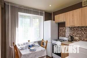 1-к квартира, посуточно, 35м2, 3/5 этаж