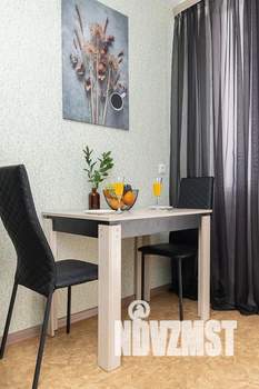 1-к квартира, посуточно, 37м2, 9/16 этаж