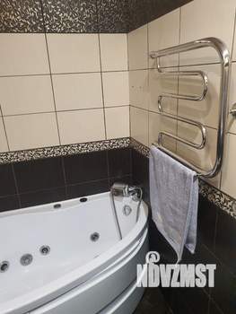 3-к квартира, посуточно, 65м2, 2/2 этаж