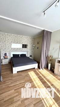 Студия квартира, посуточно, 43м2, 3/6 этаж