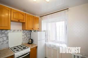 1-к квартира, посуточно, 33м2, 4/9 этаж