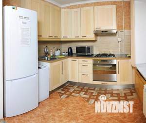 3-к квартира, посуточно, 70м2, 1/1 этаж