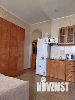 Студия квартира, посуточно, 24м2, 2/9 этаж