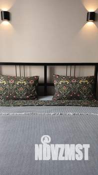 Студия квартира, посуточно, 43м2, 8/10 этаж