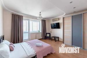 1-к квартира, посуточно, 47м2, 8/9 этаж