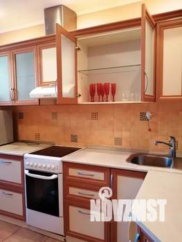 1-к квартира, посуточно, 60м2, 4/10 этаж