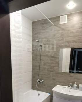 1-к квартира, на длительный срок, 40м2, 8/17 этаж