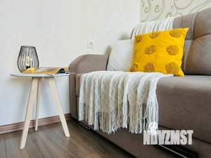 1-к квартира, посуточно, 42м2, 11/16 этаж