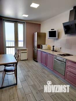 1-к квартира, посуточно, 42м2, 8/22 этаж