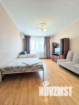 1-к квартира, посуточно, 55м2, 1/1 этаж