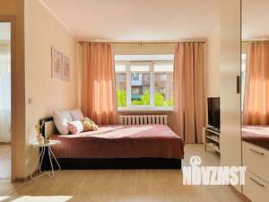 1-к квартира, посуточно, 32м2, 3/5 этаж