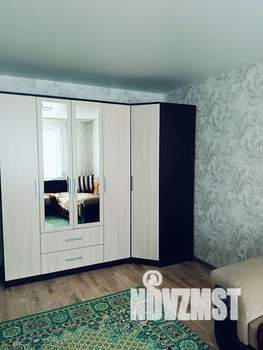 1-к квартира, посуточно, 37м2, 8/10 этаж