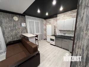 Студия квартира, посуточно, 37м2, 7/17 этаж