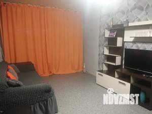 1-к квартира, посуточно, 40м2, 1/2 этаж