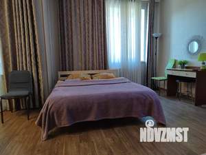 Студия квартира, посуточно, 40м2, 1/15 этаж